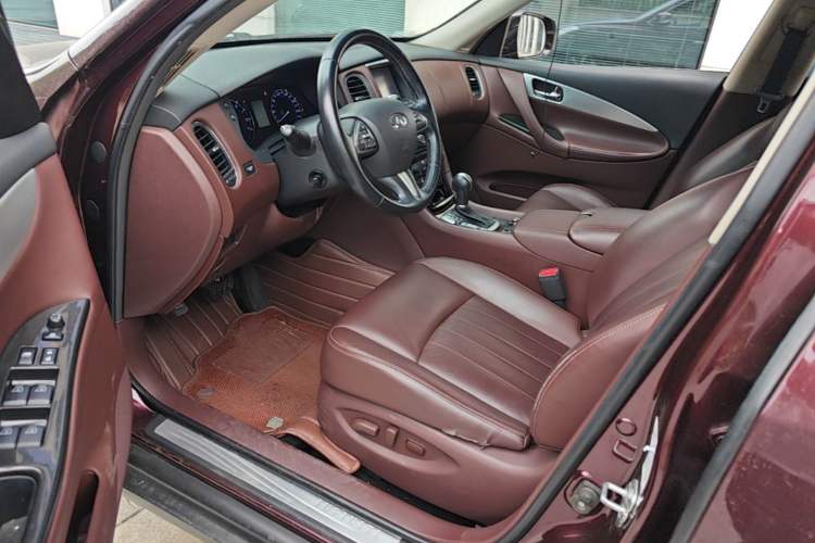 Used Infiniti QX50 2015 2.5L Enjoyment Edition Left Front Seat