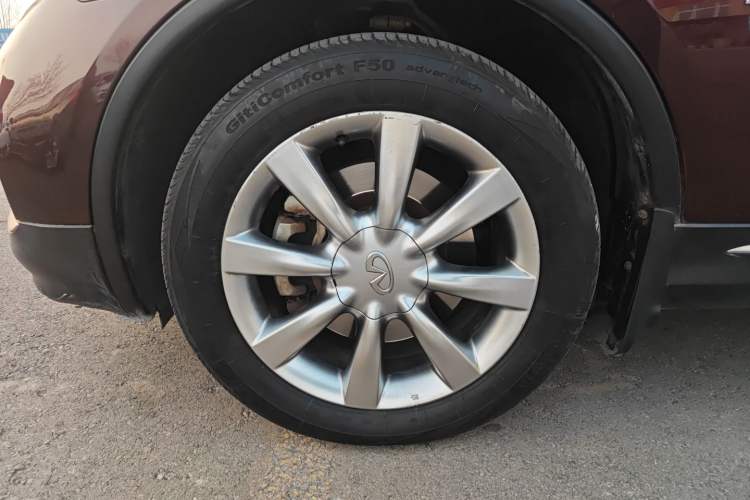 Used Infiniti QX50 2015 2.5L Comfort Edition Left Front Wheel Hub