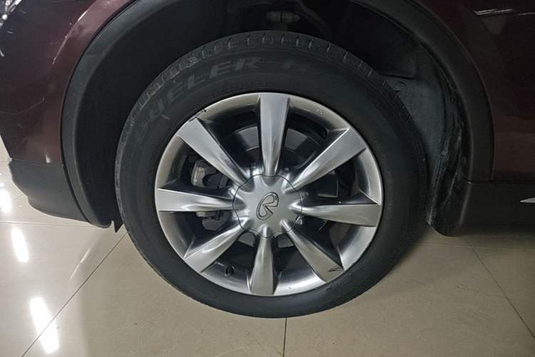 Used Infiniti QX50 2015 2.5L Enjoyment Edition Left Front Wheel Hub