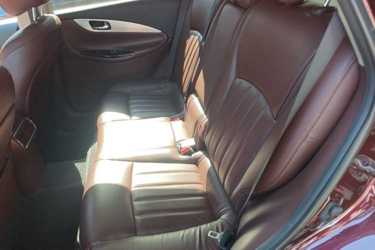 Used Infiniti QX50 2015 2.5L Luxury Edition Left Rear Seat