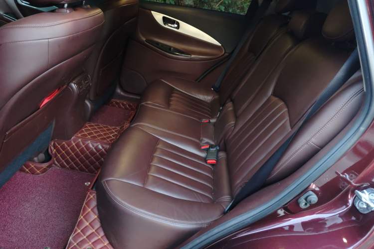 Used Infiniti QX50 2015 2.5L Luxury Edition Left Rear Seat