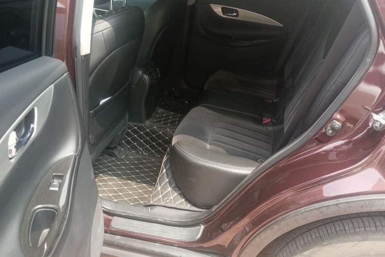 Used Infiniti QX50 2015 2.5L Comfort Edition Left Rear Seat