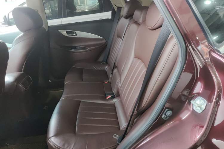 Used Infiniti QX50 2015 2.5L Luxury Edition Left Rear Seat
