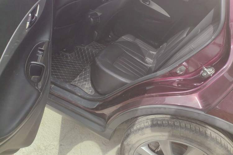 Used Infiniti QX50 2015 2.5L Enjoyment Edition Left Rear Seat