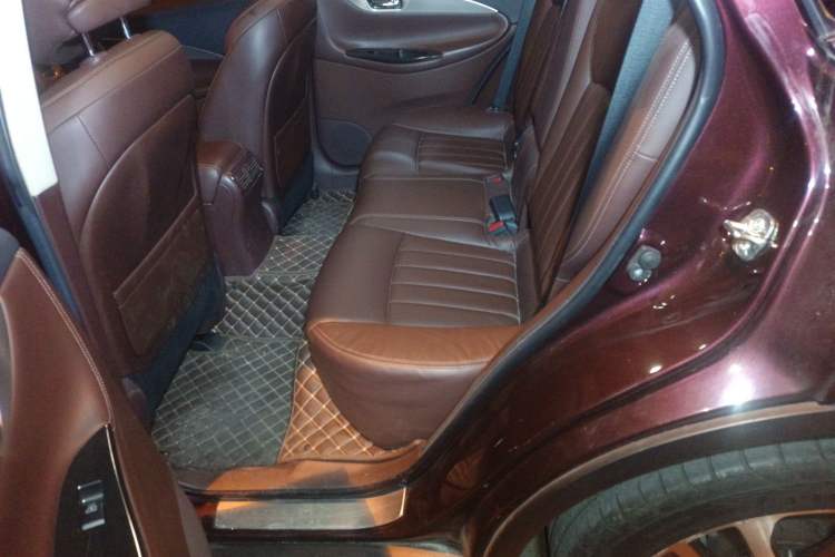 Used Infiniti QX50 2015 2.5L Luxury Edition Left Rear Seat
