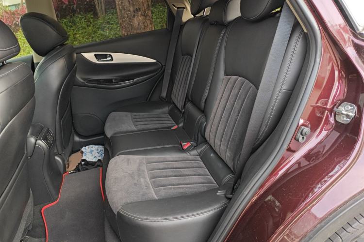 Used Infiniti QX50 2015 2.5L Comfort Edition Left Rear Seat