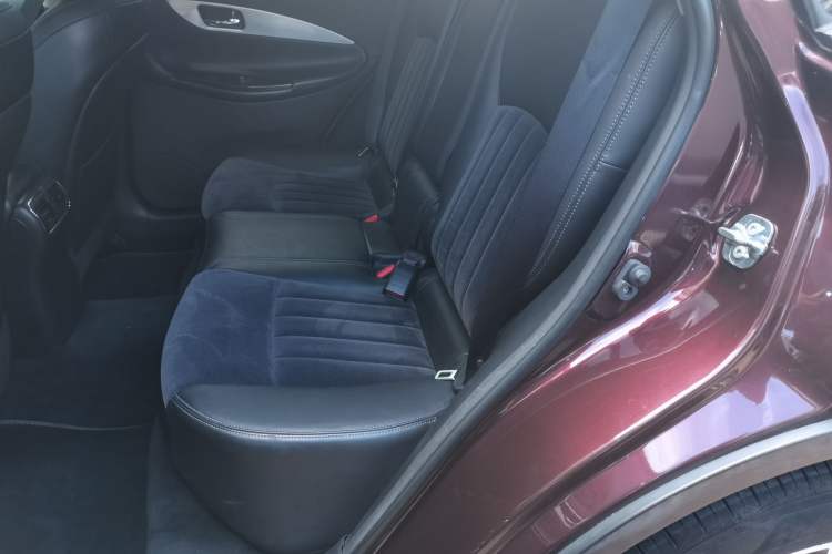 Used Infiniti QX50 2015 2.5L Comfort Edition Left Rear Seat