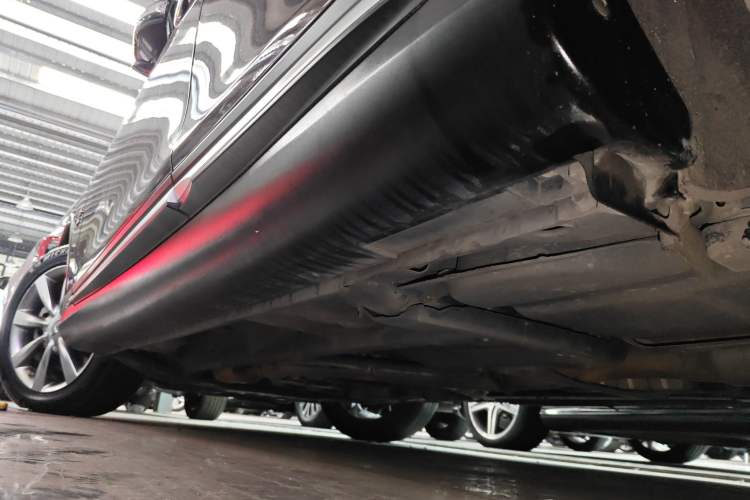 Used Infiniti QX50 2015 2.5L Comfort Edition Left Side Sill