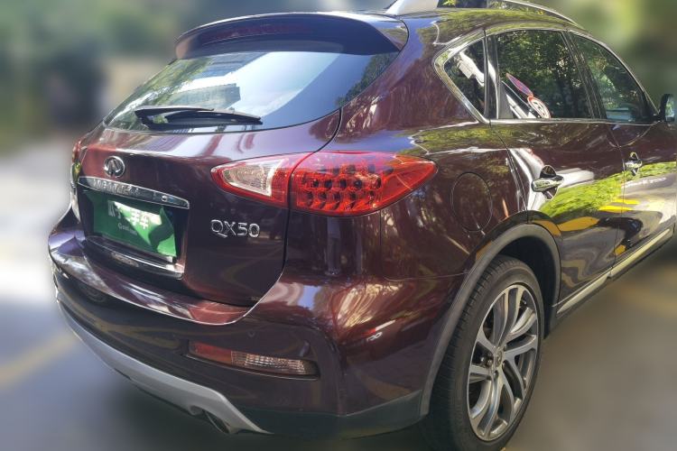 Used Infiniti QX50 2015 2.5L Deluxe Edition Rear Right 45 Deg