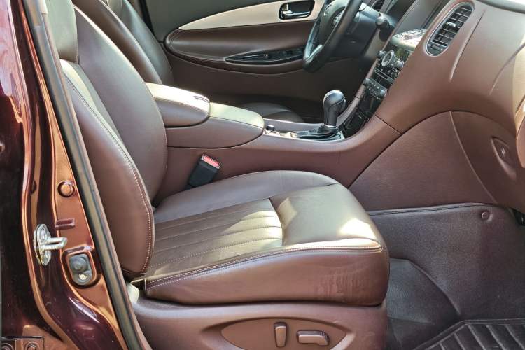 Used Infiniti QX50 2015 2.5L Enjoyment Edition Right Front Seat