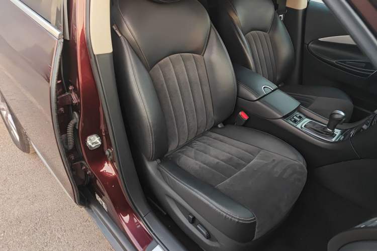 Used Infiniti QX50 2015 2.5L Comfort Edition Right Front Seat