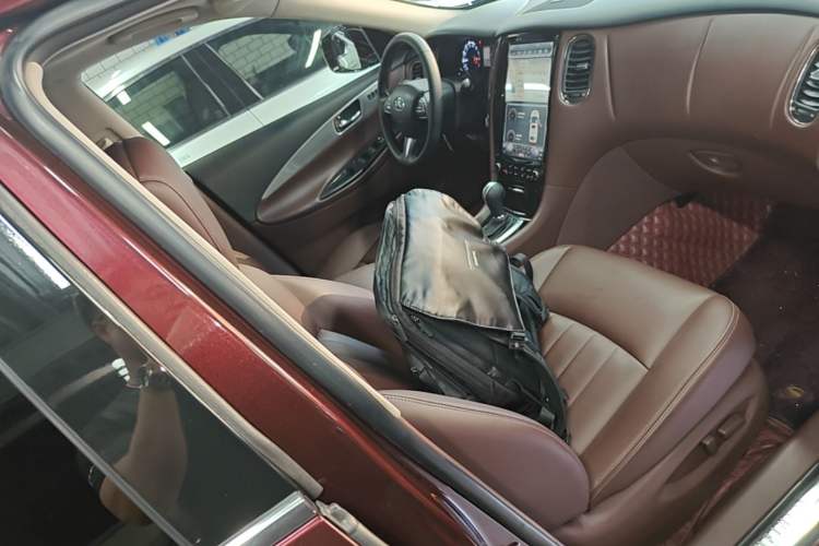 Used Infiniti QX50 2015 2.5L Luxury Edition Right Front Seat
