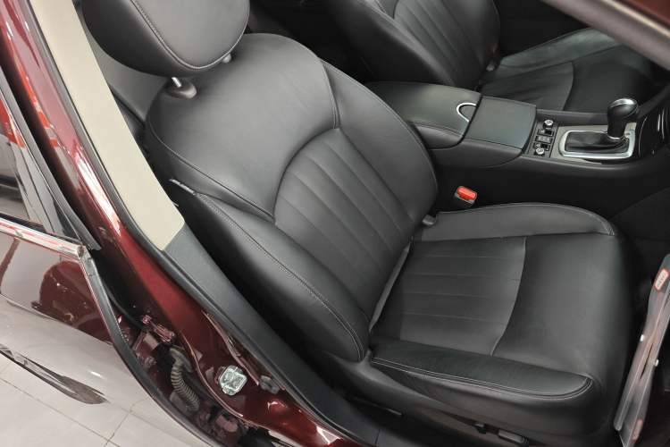 Used Infiniti QX50 2015 2.5L Enjoyment Edition Right Front Seat