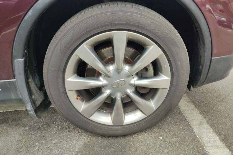 Used Infiniti QX50 2015 2.5L Enjoyment Edition Right Front Wheel Hub