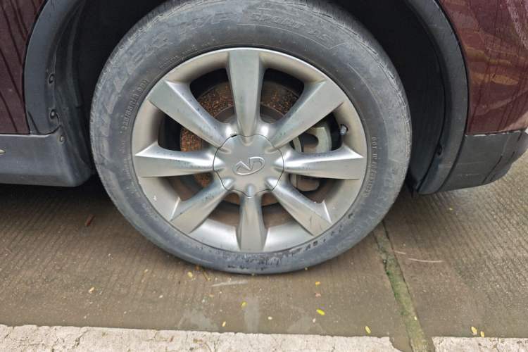 Used Infiniti QX50 2015 2.5L Enjoyment Edition Right Front Wheel Hub