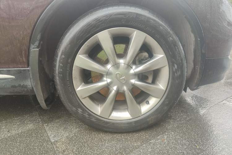Used Infiniti QX50 2015 2.5L Enjoyment Edition Right Front Wheel Hub