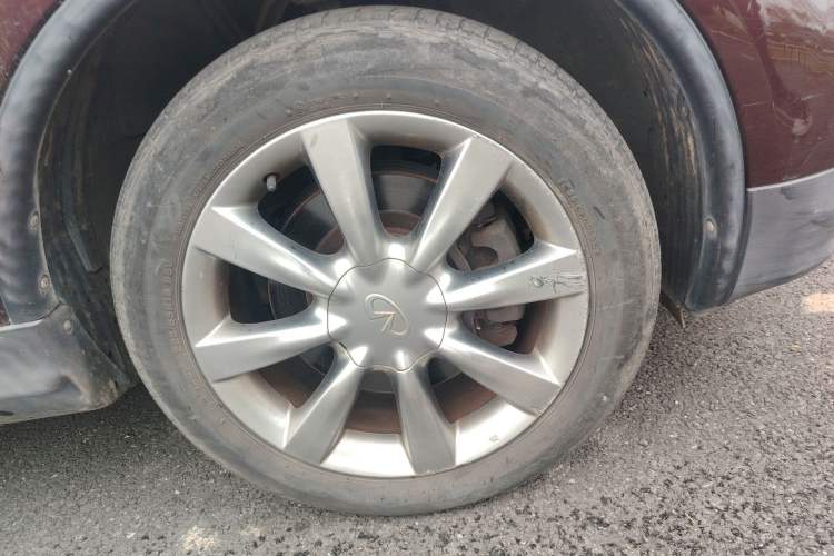 Used Infiniti QX50 2015 2.5L Comfort Edition Right Front Wheel Hub