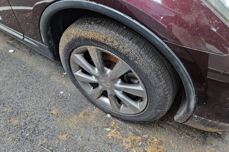 Used Infiniti QX50 2015 2.5L Comfort Edition Right Front Wheel Hub