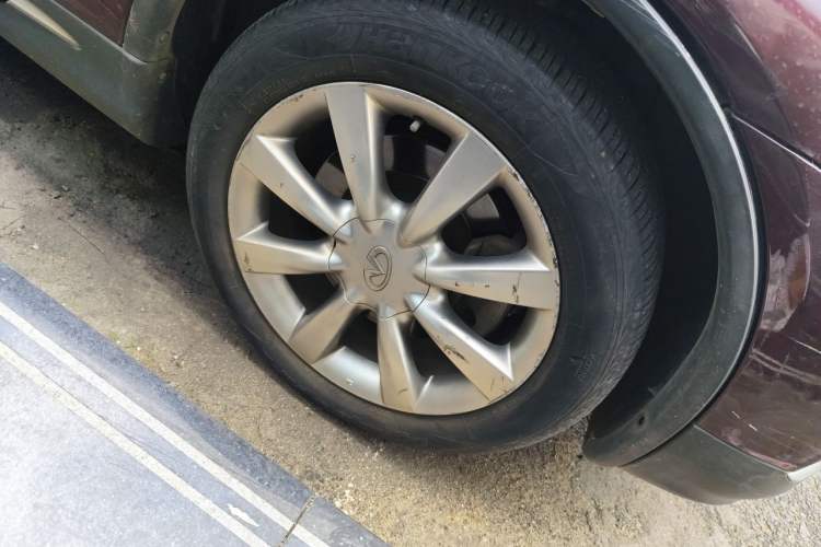 Used Infiniti QX50 2015 2.5L Enjoyment Edition Right Front Wheel Hub
