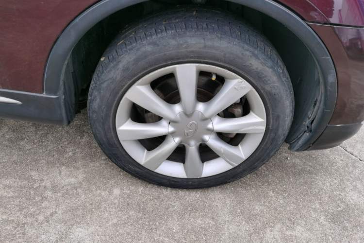 Used Infiniti QX50 2015 2.5L Comfort Edition Right Front Wheel Hub