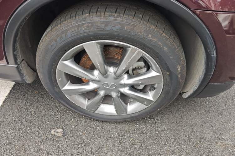 Used Infiniti QX50 2015 2.5L Enjoyment Edition Right Front Wheel Hub