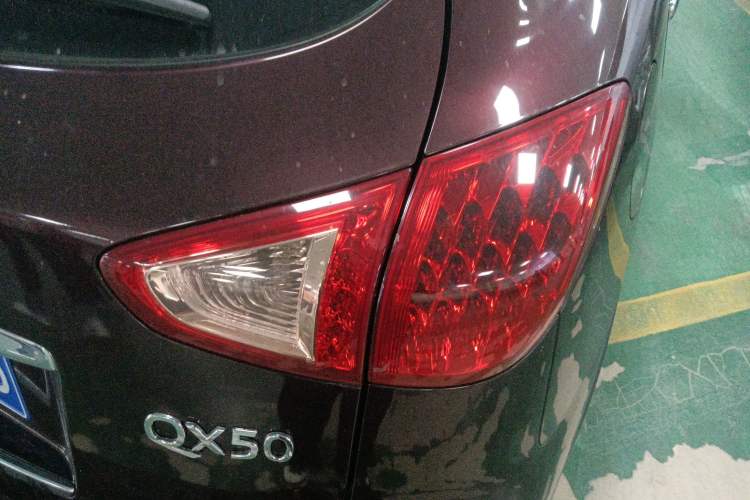 Used Infiniti QX50 2015 2.5L Comfort Edition Right Rear Taillight