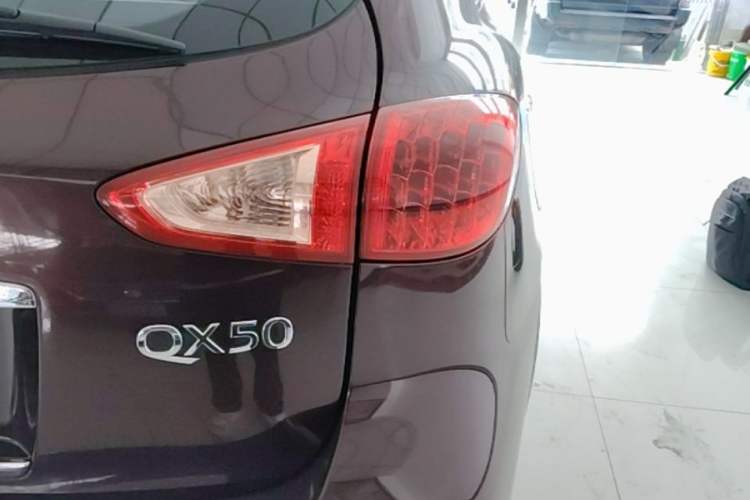 Used Infiniti QX50 2015 2.5L Enjoyment Edition Right Rear Taillight