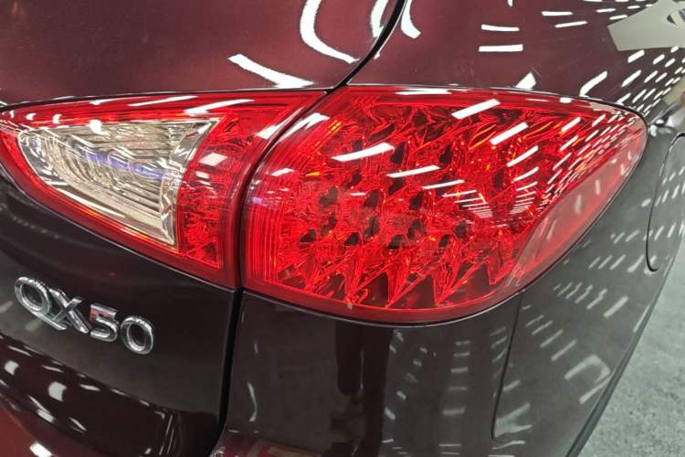 Used Infiniti QX50 2015 2.5L Enjoyment Edition Right Rear Taillight