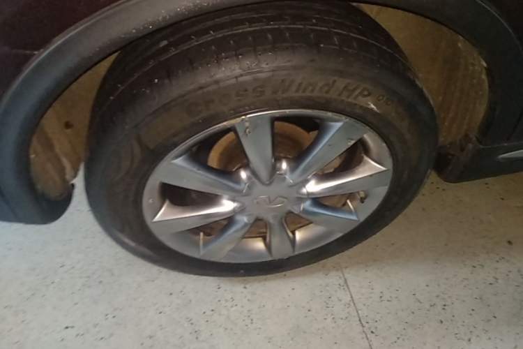 Used Infiniti QX50 2015 2.5L Enjoyment Edition Right Rear Wheel Hub