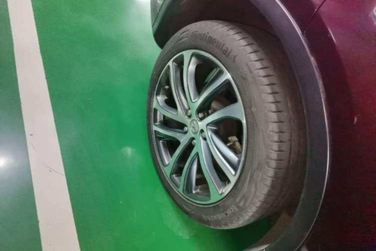 Used Infiniti QX50 2015 2.5L Luxury Edition Right Rear Wheel Hub