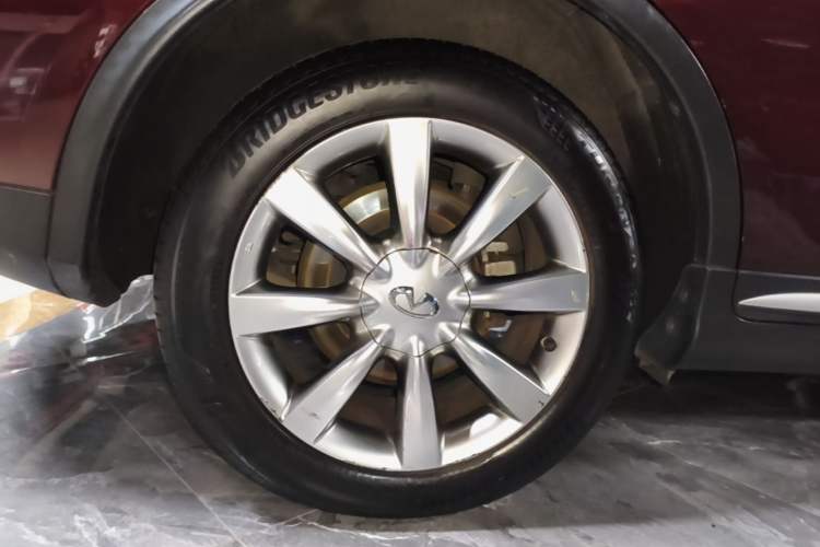Used Infiniti QX50 2015 2.5L Enjoyment Edition Right Rear Wheel Hub