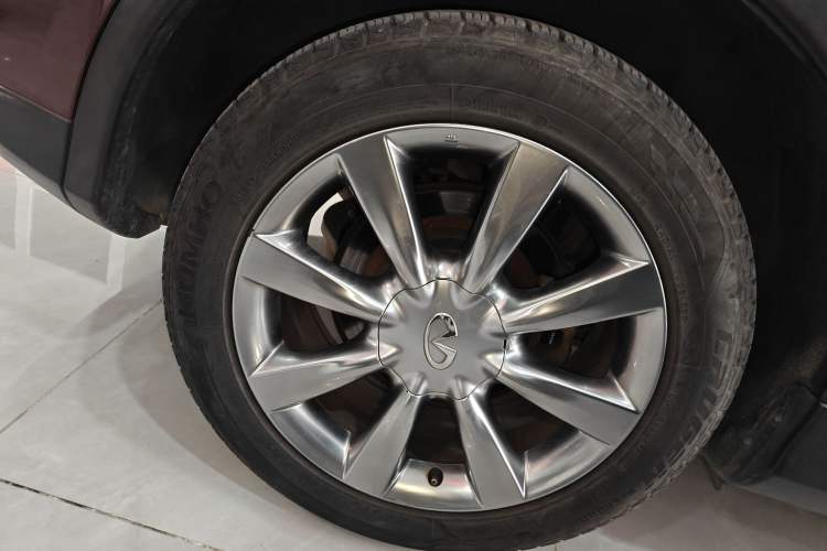 Used Infiniti QX50 2015 2.5L Enjoyment Edition Right Rear Wheel Hub