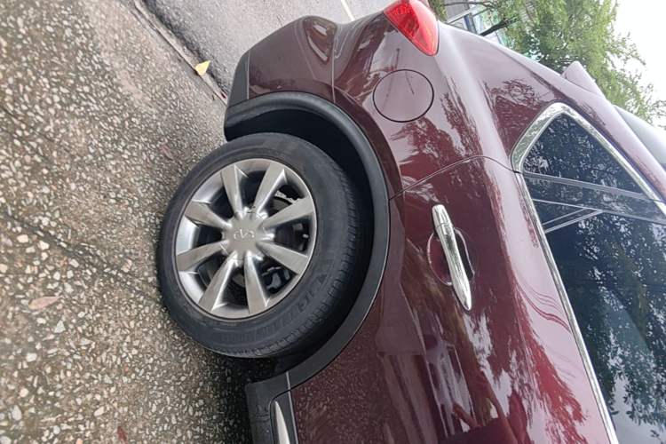 Used Infiniti QX50 2015 2.5L Enjoyment Edition Right Rear Wheel Hub