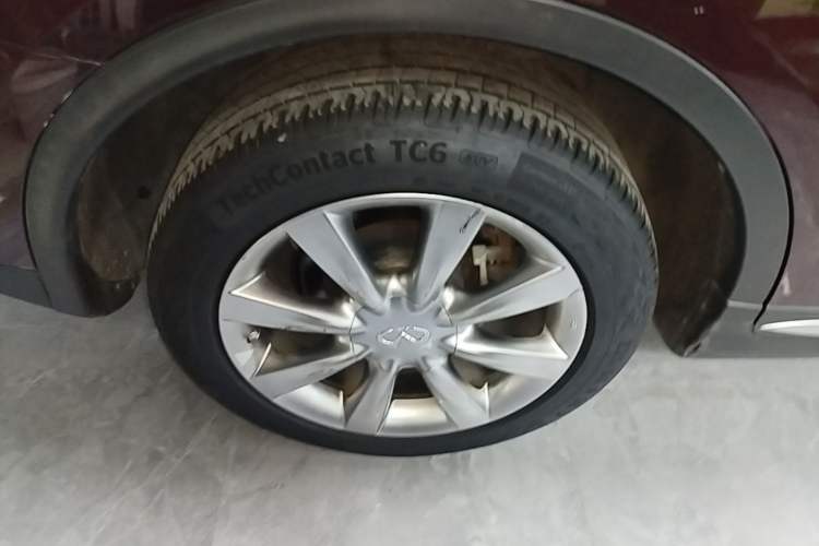 Used Infiniti QX50 2015 2.5L Comfort Edition Right Rear Wheel Hub
