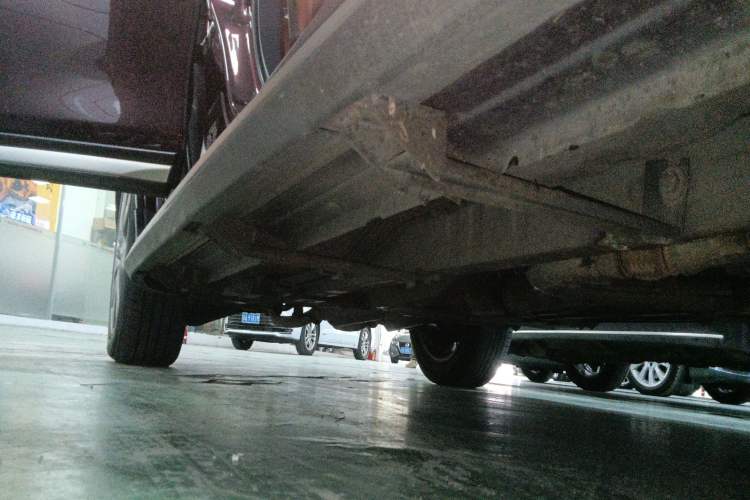 Used Infiniti QX50 2015 2.5L Comfort Edition Right Side Sill