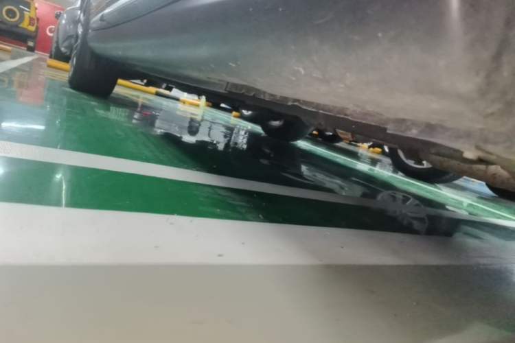 Used Infiniti QX50 2015 2.5L Luxury Edition Right Side Sill