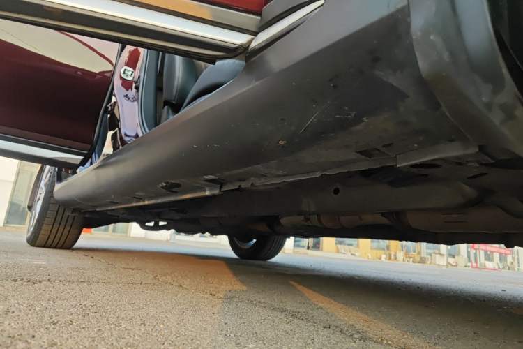 Used Infiniti QX50 2015 2.5L Comfort Edition Right Side Sill