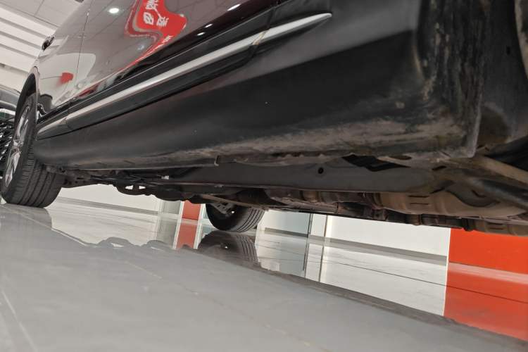 Used Infiniti QX50 2015 2.5L Enjoyment Edition Right Side Sill