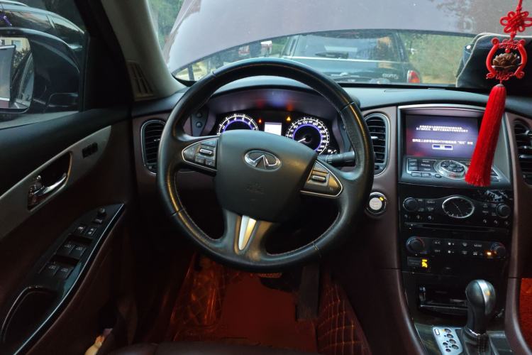 Used Infiniti QX50 2015 2.5L Luxury Edition Steering Wheel