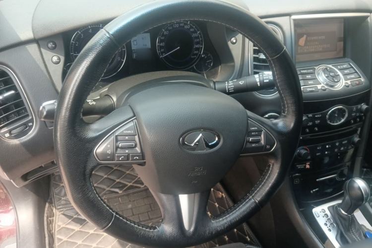 Used Infiniti QX50 2015 2.5L Comfort Edition Steering Wheel