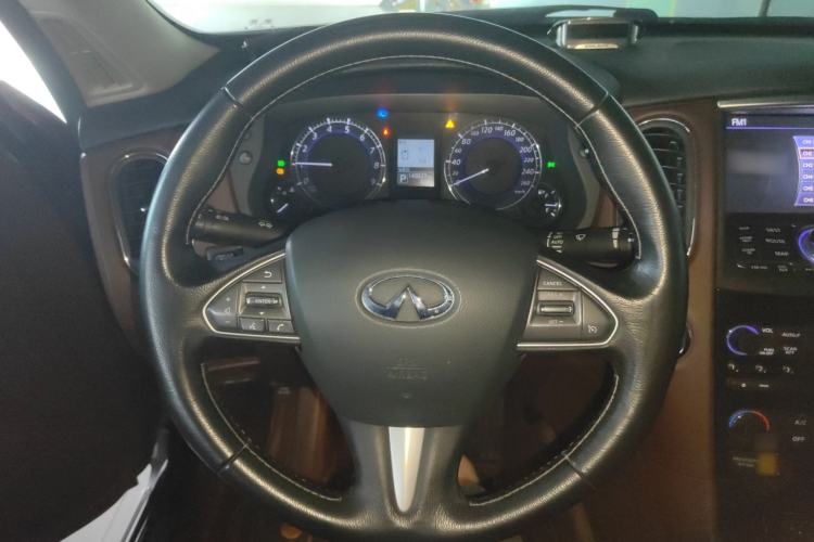 Used Infiniti QX50 2015 2.5L Enjoyment Edition Steering Wheel