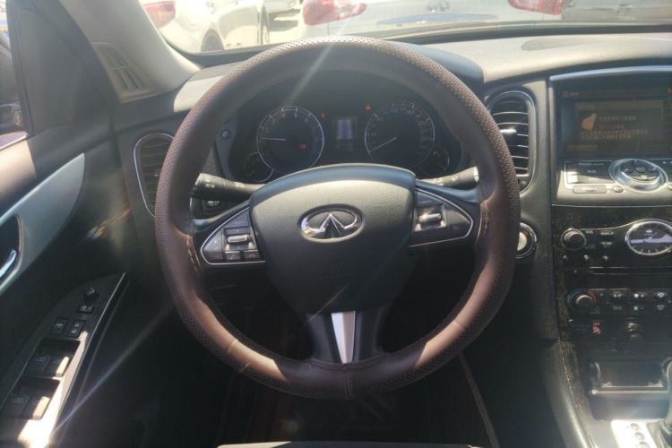 Used Infiniti QX50 2015 2.5L Comfort Edition Steering Wheel