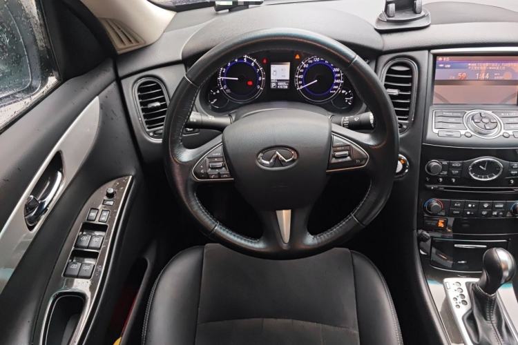 Used Infiniti QX50 2015 2.5L Comfort Edition Steering Wheel