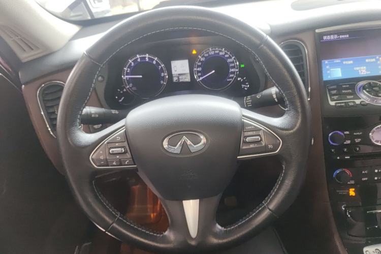 Used Infiniti QX50 2015 2.5L Luxury Edition Steering Wheel
