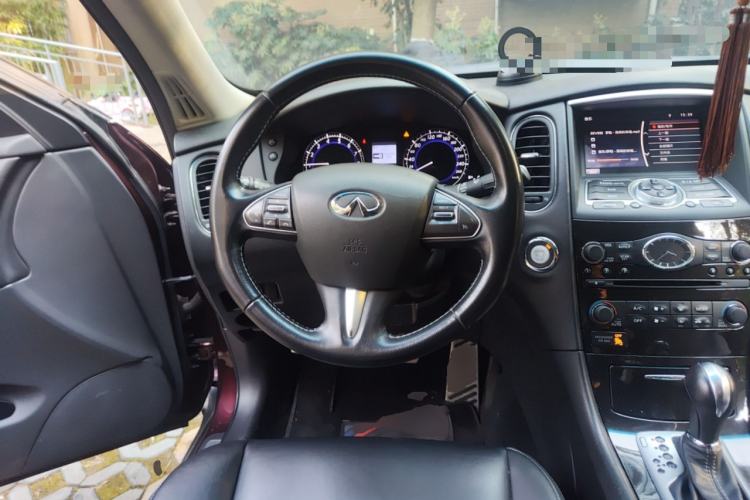 Used Infiniti QX50 2015 2.5L Comfort Edition Steering Wheel