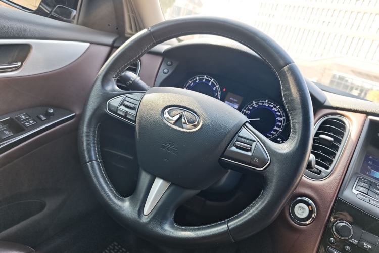 Used Infiniti QX50 2015 2.5L Enjoyment Edition Steering Wheel