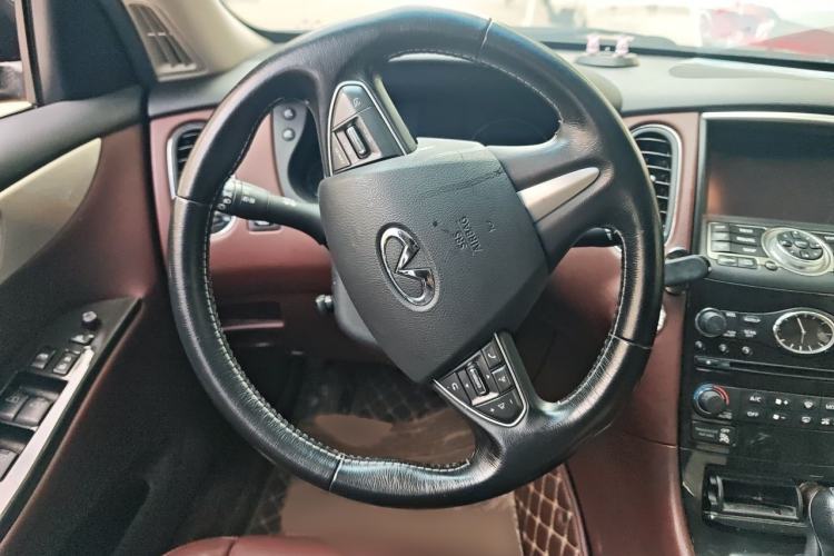 Used Infiniti QX50 2015 2.5L Enjoyment Edition Steering Wheel