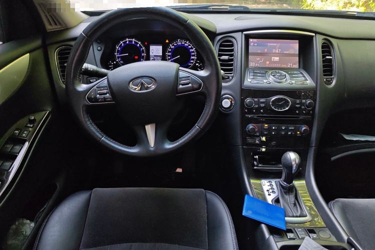 Used Infiniti QX50 2015 2.5L Comfort Edition Steering Wheel