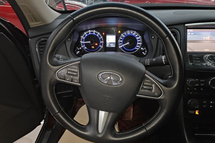 Used Infiniti QX50 2015 2.5L Comfort Edition Steering Wheel