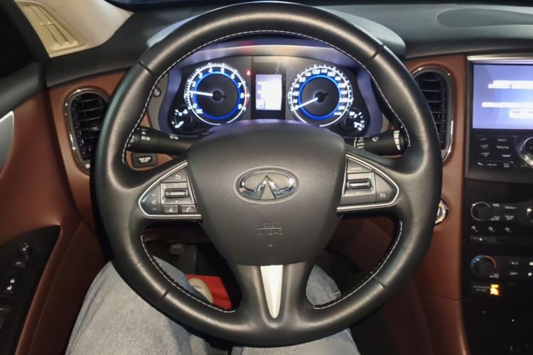 Used Infiniti QX50 2015 2.5L Enjoyment Edition Steering Wheel